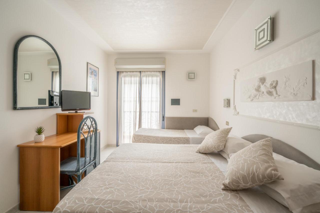 Royal Boutique Hotel Riccione Luaran gambar