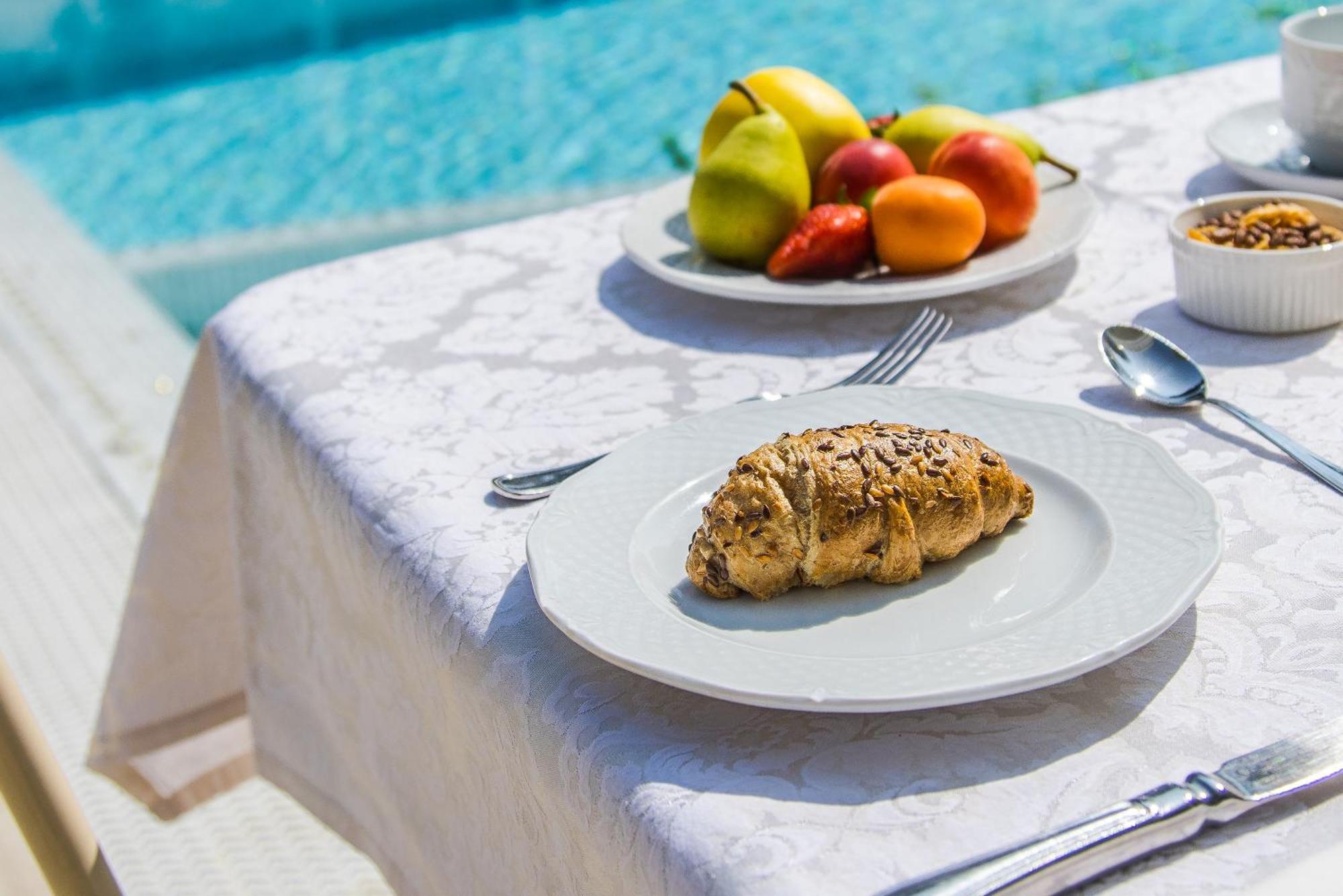 Royal Boutique Hotel Riccione Luaran gambar