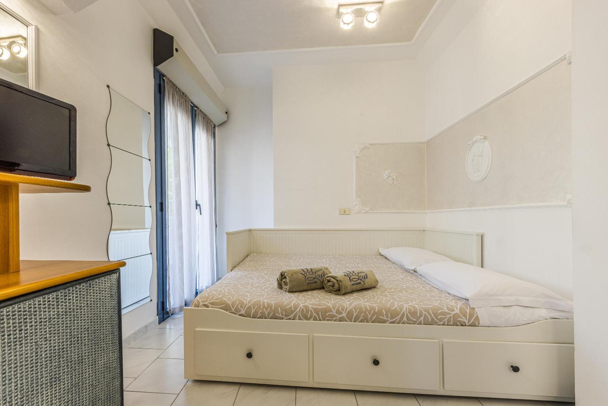 Royal Boutique Hotel Riccione Luaran gambar